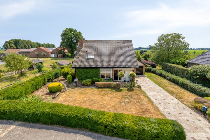 Kruisbrinkseweg 1 in Toldijk Foto