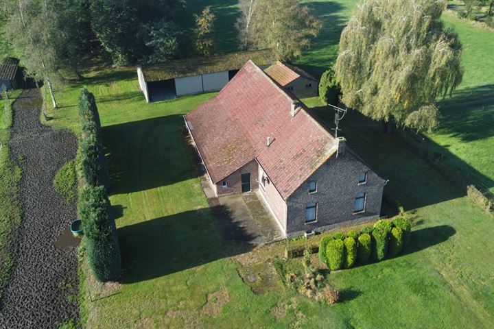 Kruispeelweg 23 en Weert foto