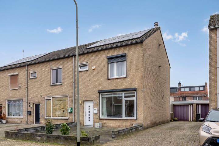 Kuipers-Rietbergstraat 238 en Oss foto