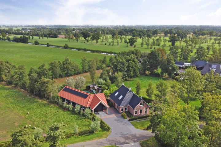 Kuzumerweg 6 en Sebaldeburen foto