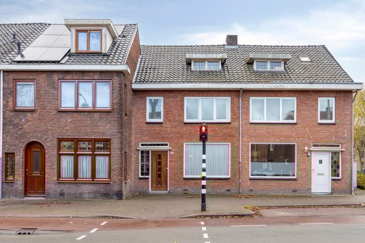 Kwaadeindstraat 98 in Tilburg Foto
