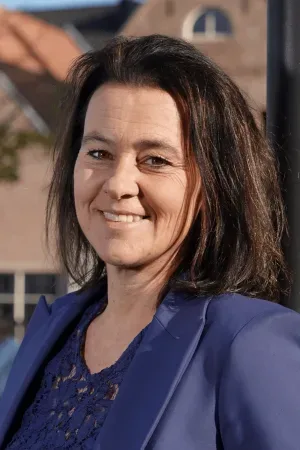 Photo of L.D.M. (Linda) van de Ridder