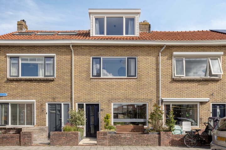 L. Huismanstraat 4 in Kampen Foto