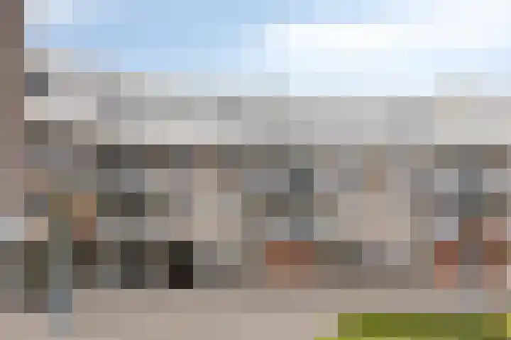 La Bonne Aventure 64 Roermond thumbnail 5