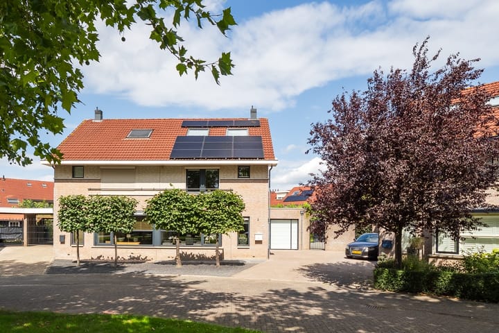 Laan 1940-1945 88 in Meteren Foto