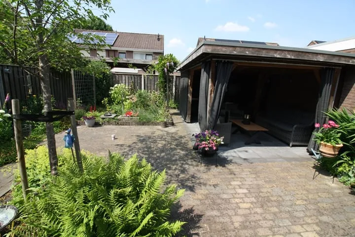 Laan '40-'45 58 Vriezenveen thumbnail 33
