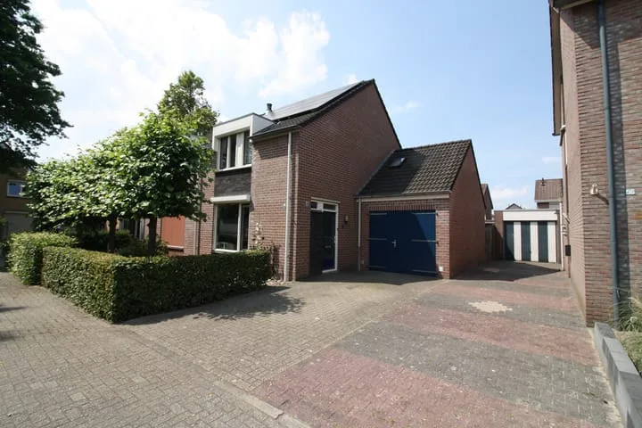 Laan '40-'45 58 Vriezenveen thumbnail 36