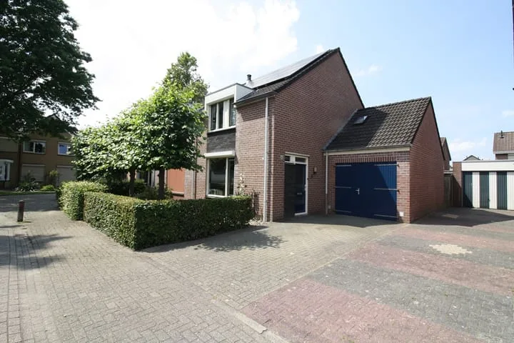 Laan '40-'45 58 Vriezenveen thumbnail 37