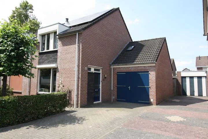Laan '40-'45 58 Vriezenveen thumbnail 42