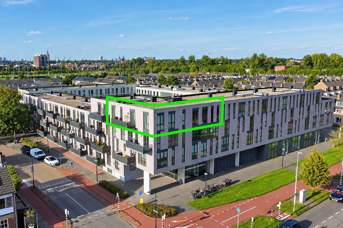 Laan der Nederlanden 66 Z in Beverwijk