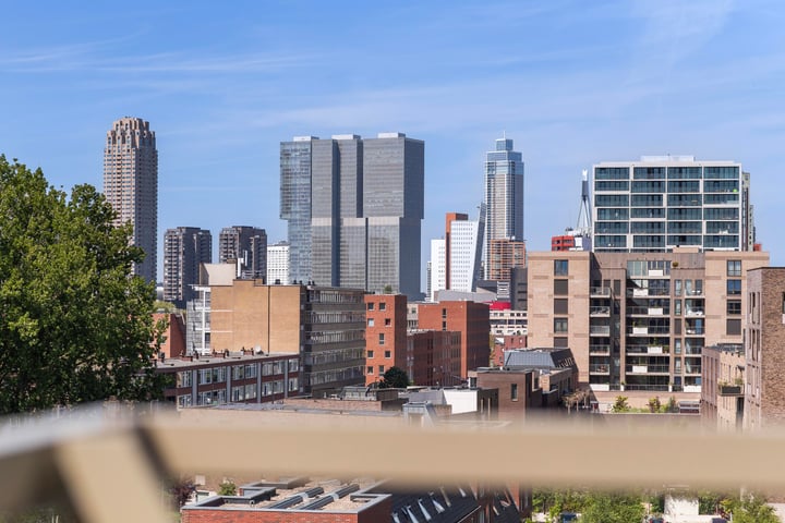 Laan op Zuid 1445 in Rotterdam photo