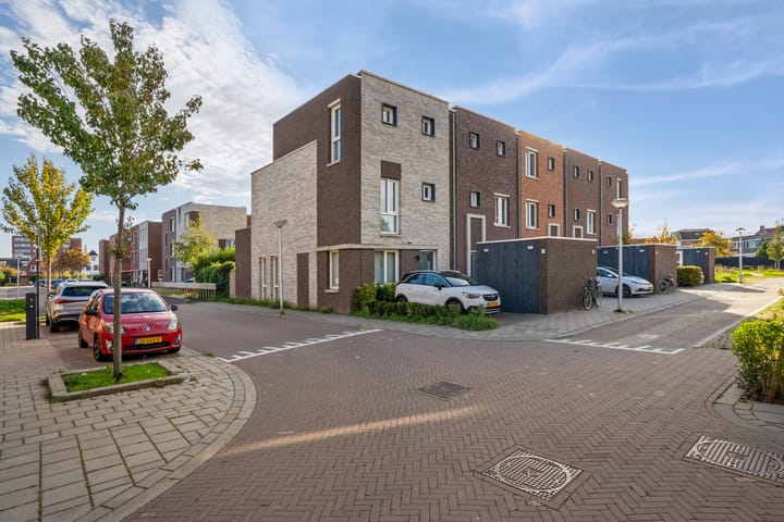 Laan van Bentvelsen 25B en Delft foto