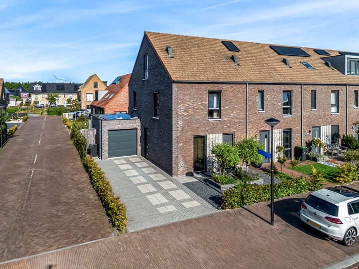 Laan van Broekhorn 81 in Heerhugowaard Foto