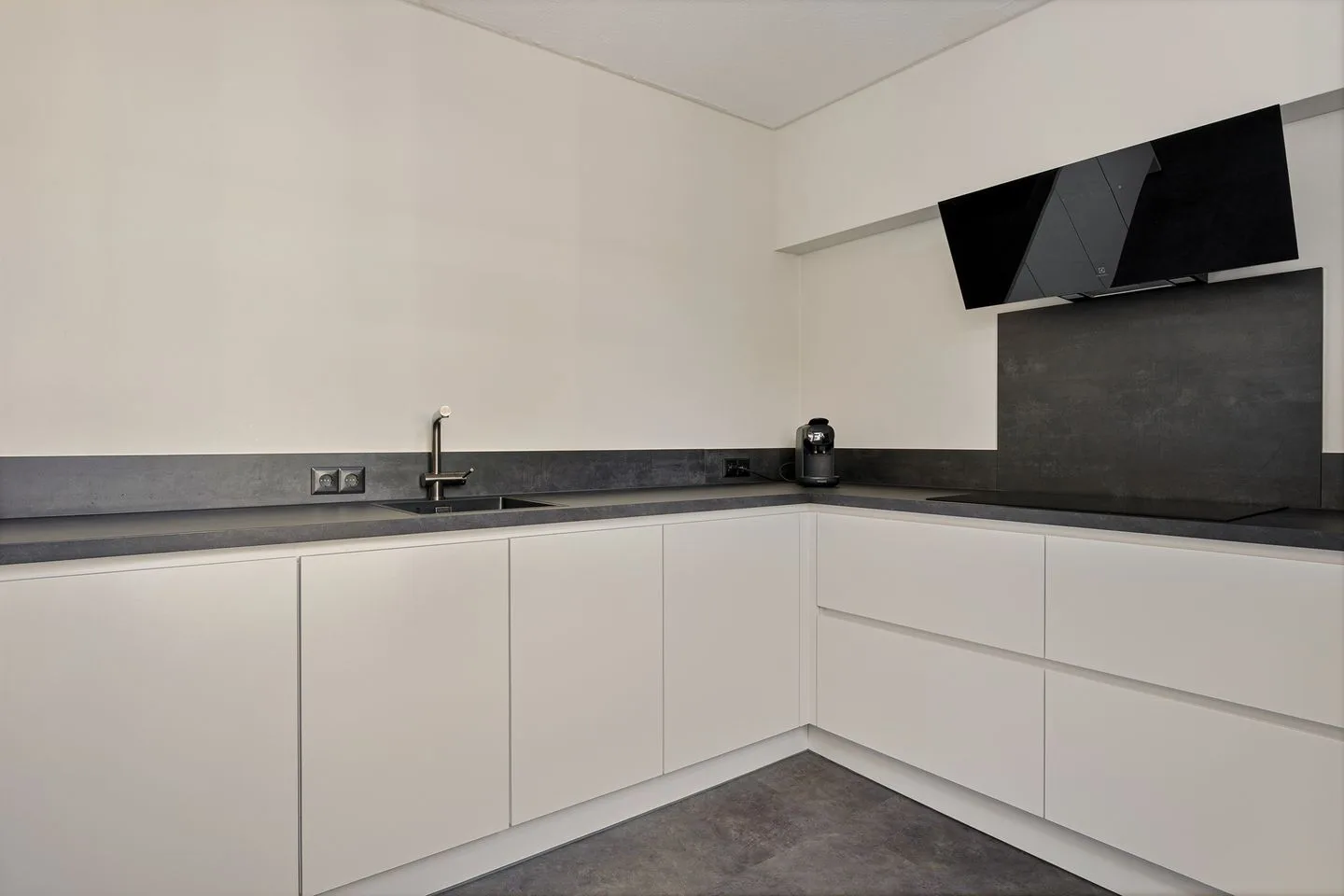 Laan van de Iemenhees 260 Emmen thumbnail 7