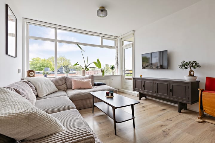 Laan van de Vrede 31 in Groningen Foto