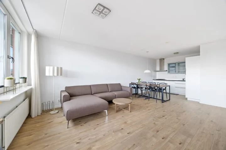 Laan van Leidschenveen 273 Den Haag thumbnail 9