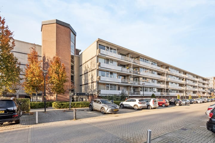 Laan van Ouderzorg 233 en Leiderdorp foto