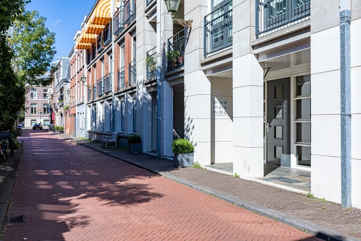 Laan van Roos en Doorn 37F in 's-Gravenhage photo