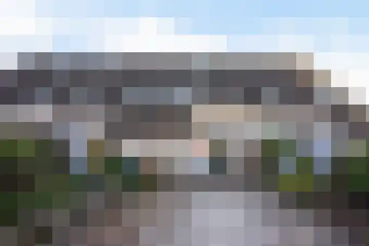 Laan van Vredestein 21 in Den Haag