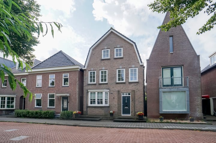 Laansloot 8 in Broek op Langedijk Foto
