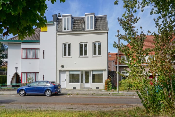 Lage Kanaaldijk 46 dans Maastricht photo