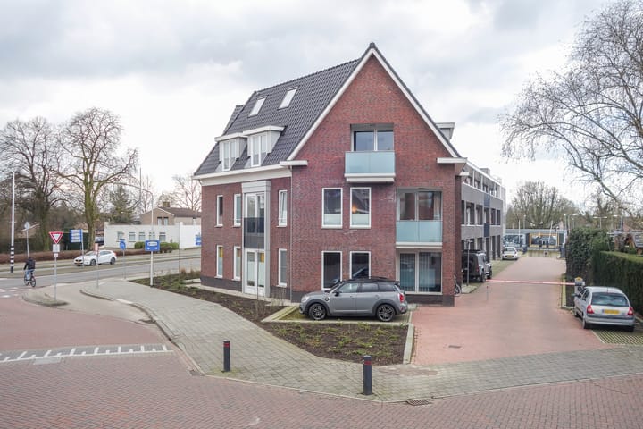 Lagekerk 85 in Deurne Foto