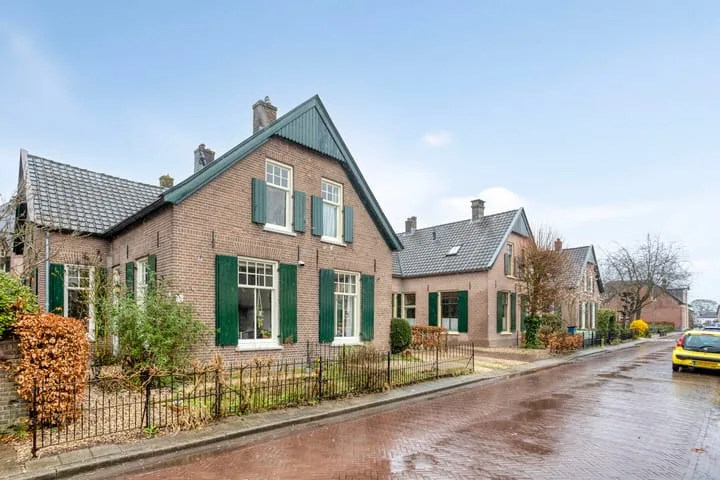 Lagestraat 1 in Dieren