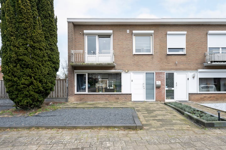 Landsteinerstraat 22 dans Geleen photo