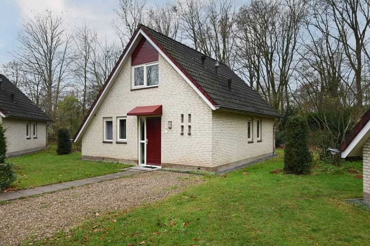 Landweerswal 2-204 in Braamt foto