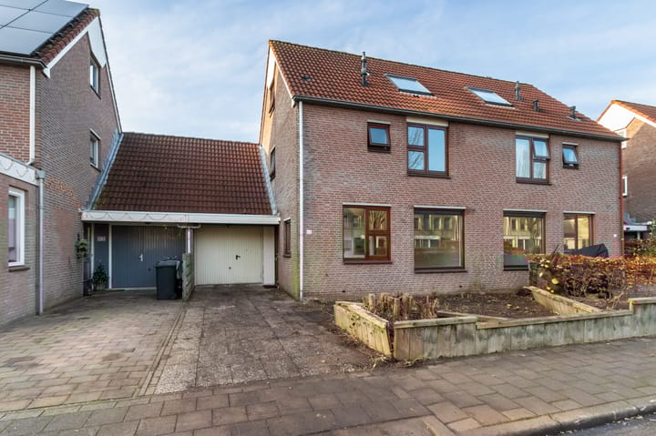 Photo of property Lange Wetering 65, Nederhorst den Berg