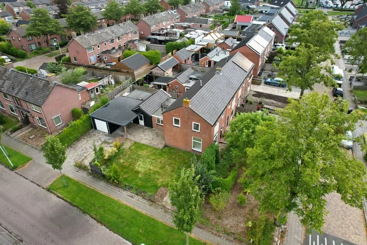 Langelaan 77 Surhuisterveen foto 2