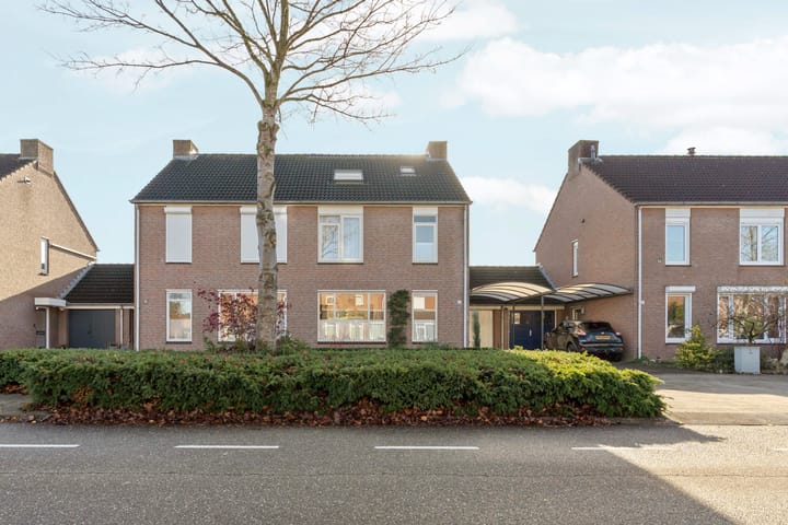 Langeweg 80 in Gennep Foto