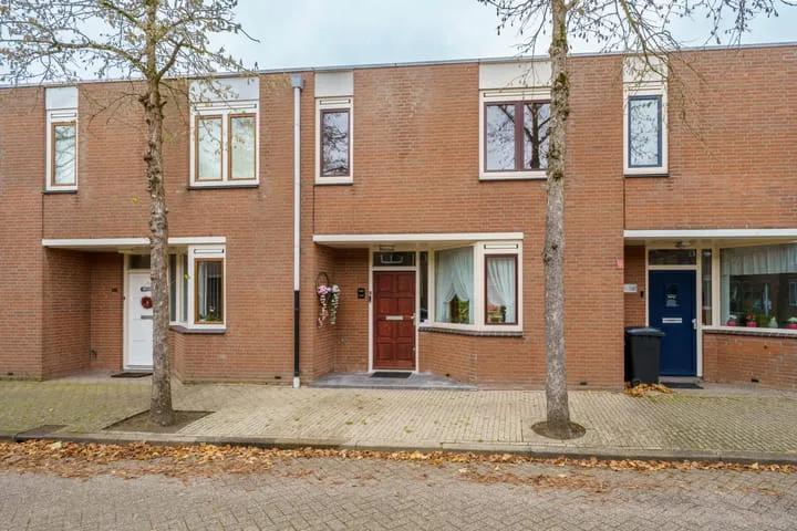 Langshof 140 Almere