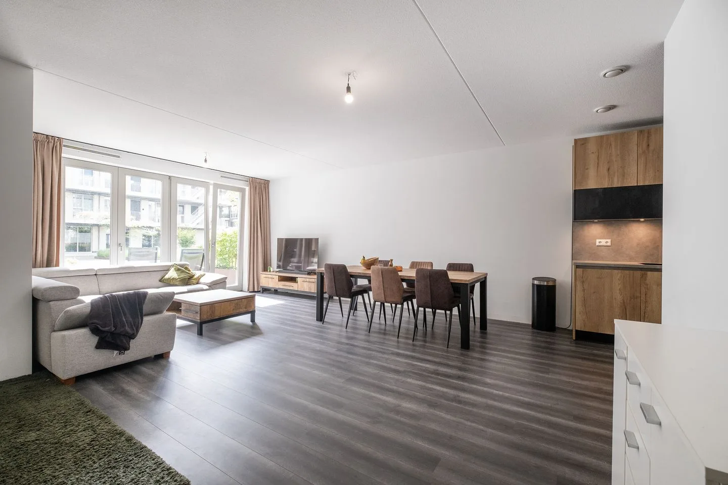 Lapis Lazuli 123 Heerhugowaard thumbnail 5