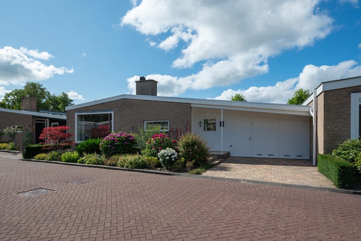 Lariksstraat 3 in Alphen aan den Rijn Foto