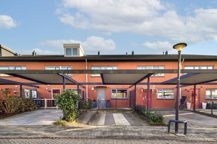 Lastdragerstraat 26 in Almere foto