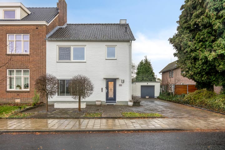 Latourlaan 33 in Maastricht photo