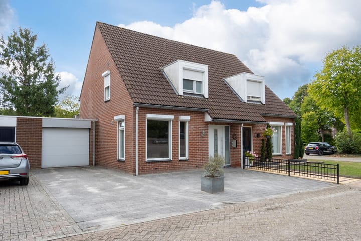 Laurierstraat 4 in Weert Foto
