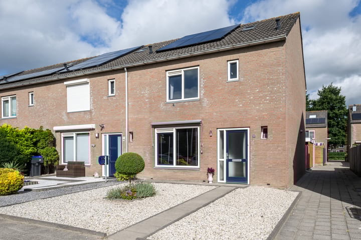 Lauwerijnstraat 33 in Nieuwe-Tonge Foto