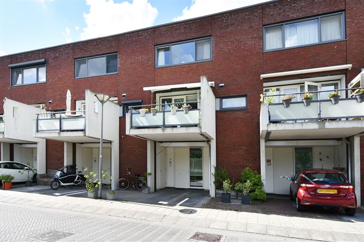 Lauwers 24 in Nootdorp Foto