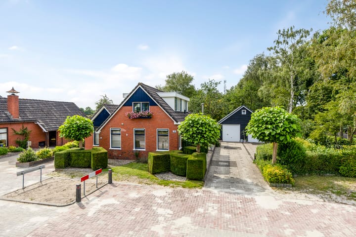 Leeksterweg 53 en Haulerwijk foto