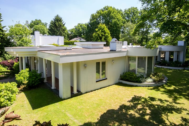 Leenderweg 166 in Valkenswaard photo