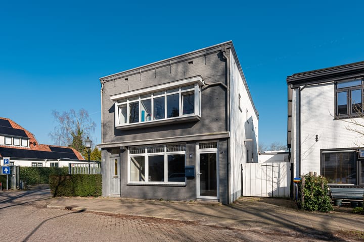 Leestraat 24 in Baarn Foto