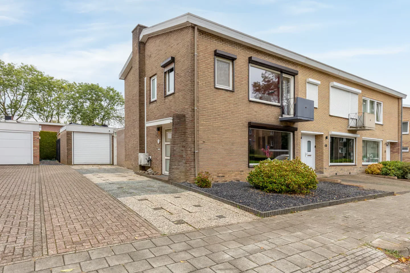 Leeuwenhoekstraat 42 in Geleen