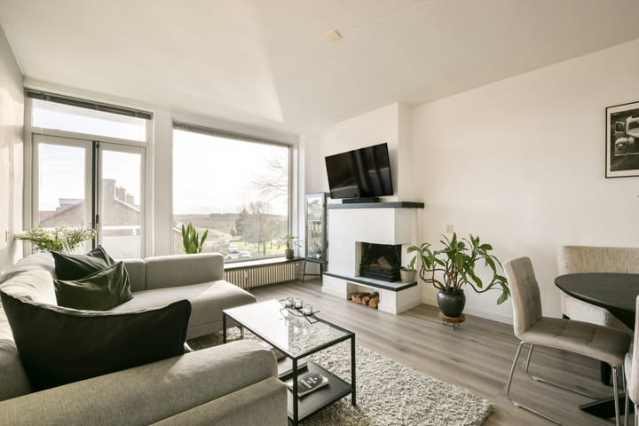 Leeuwerikenstraat 12F-3 dans Zandvoort photo