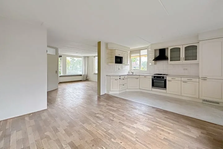 Leeuweriklaan 2 Nieuw-Roden thumbnail 15