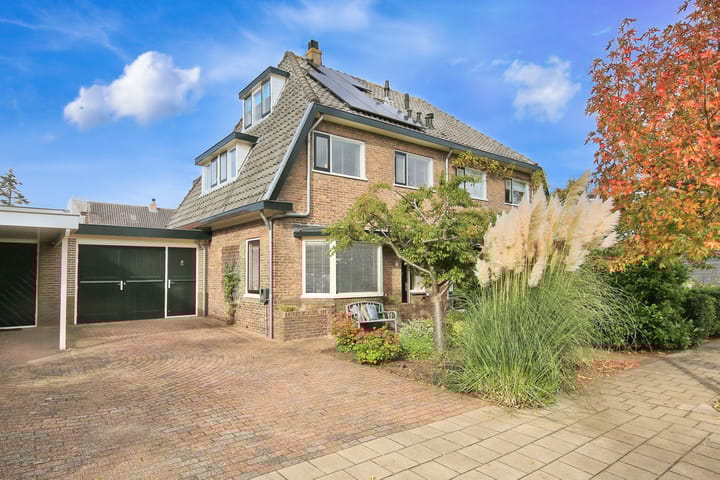 Leeuwerikstraat 41 in Badhoevedorp