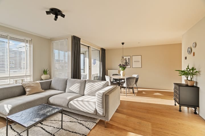 Lehárstraat 8 in Capelle aan den IJssel Foto