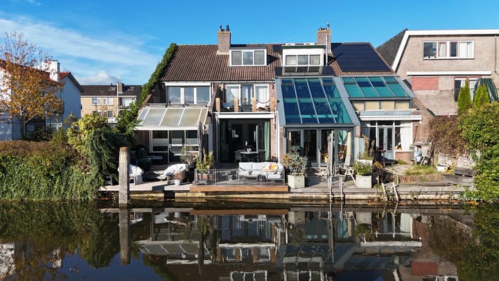 Leidsestraatweg 115 in Woerden foto