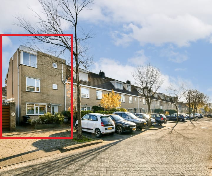 Photo of property Leliestraat 2, Badhoevedorp